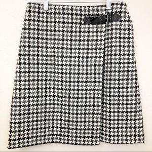 Boden tweed gray and black houndstooth mini skirt